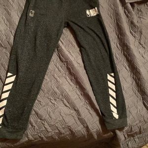NBA jogging pants fits like a small men or women